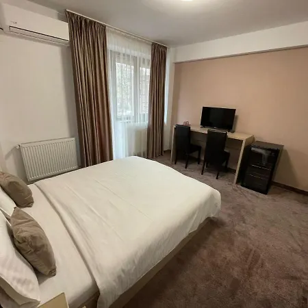 Rivoli Hotell 3*