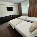 Rivoli Hotel