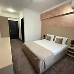 Rivoli Hotel 3*