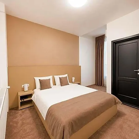 Rivoli Hotel