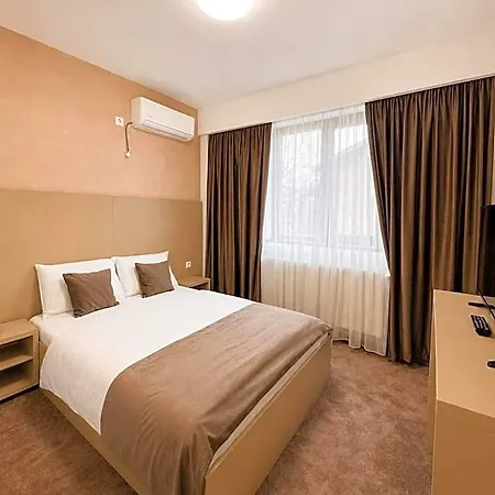 Hotel Rivoli 3*